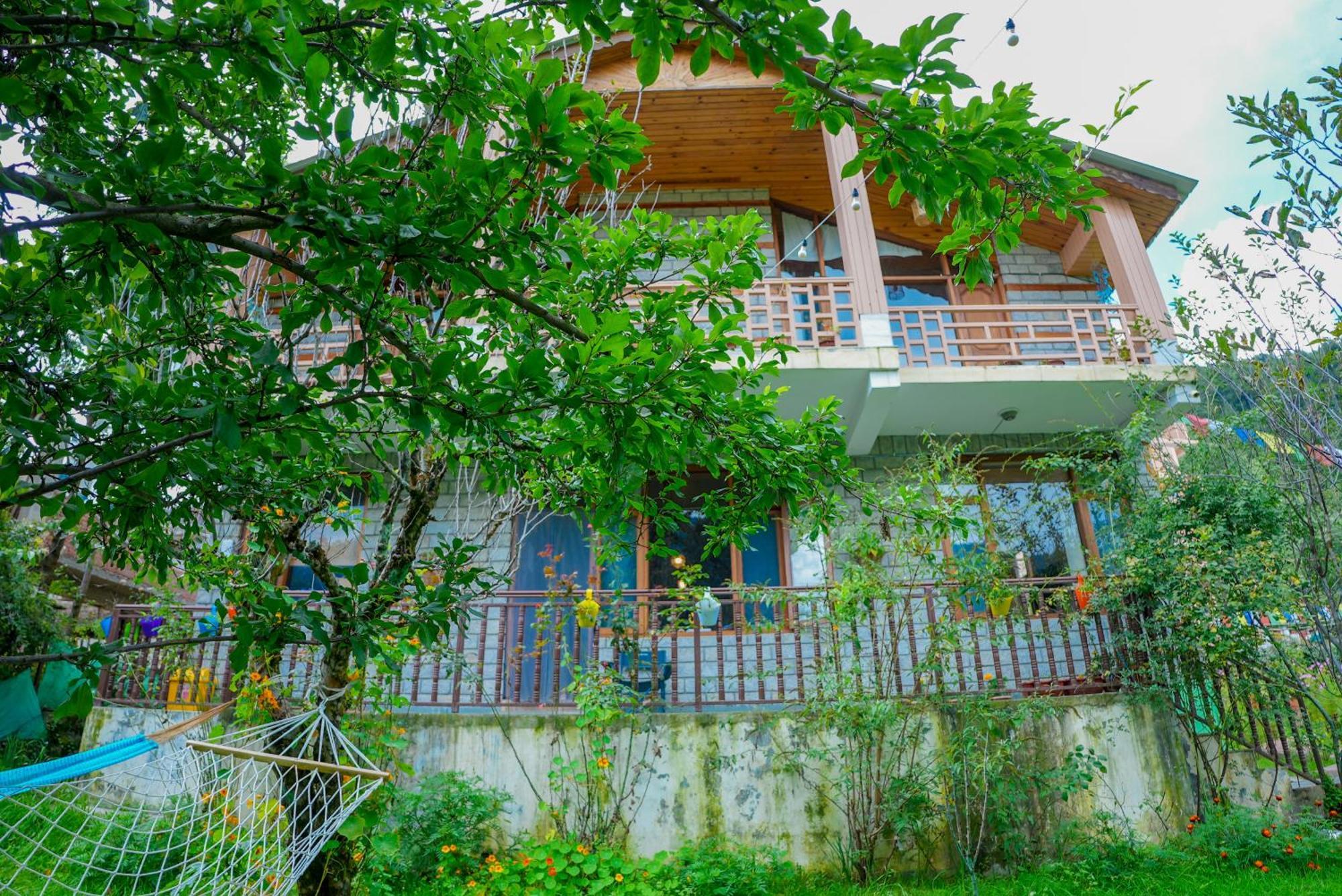 The Manu Emerald # Farmhouse # Top Selling Cottage In Manali # Peaceful Heritage Cozy Stay # Lawn With Bonfire # Most Awarded Bagian luar foto
