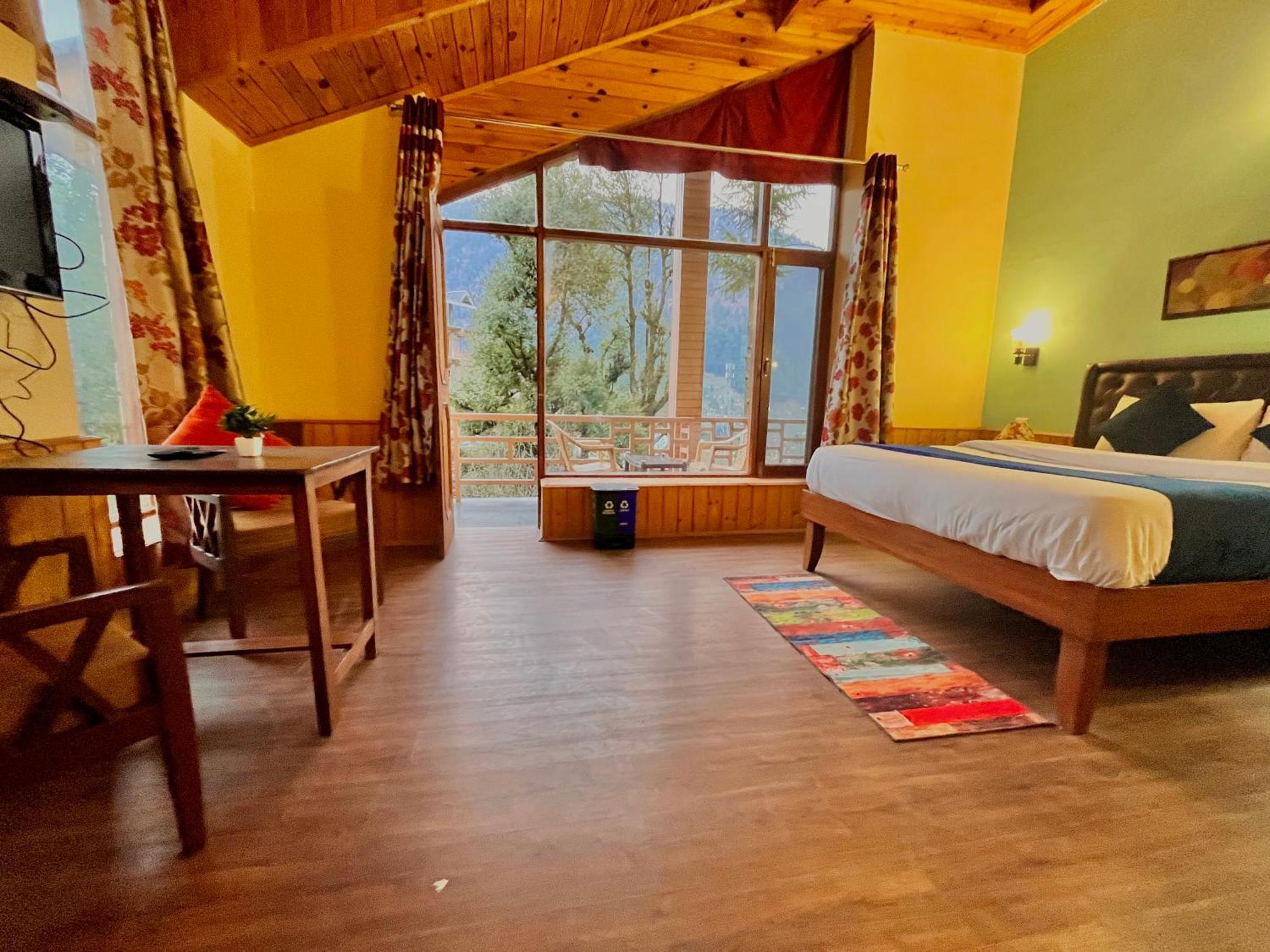 The Manu Emerald # Farmhouse # Top Selling Cottage In Manali # Peaceful Heritage Cozy Stay # Lawn With Bonfire # Most Awarded Bagian luar foto