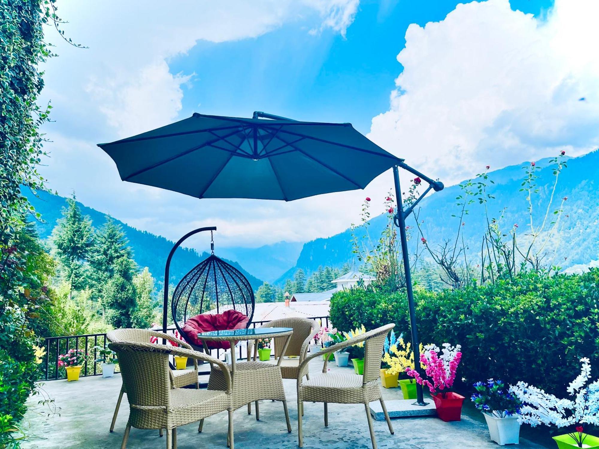 The Manu Emerald # Farmhouse # Top Selling Cottage In Manali # Peaceful Heritage Cozy Stay # Lawn With Bonfire # Most Awarded Bagian luar foto