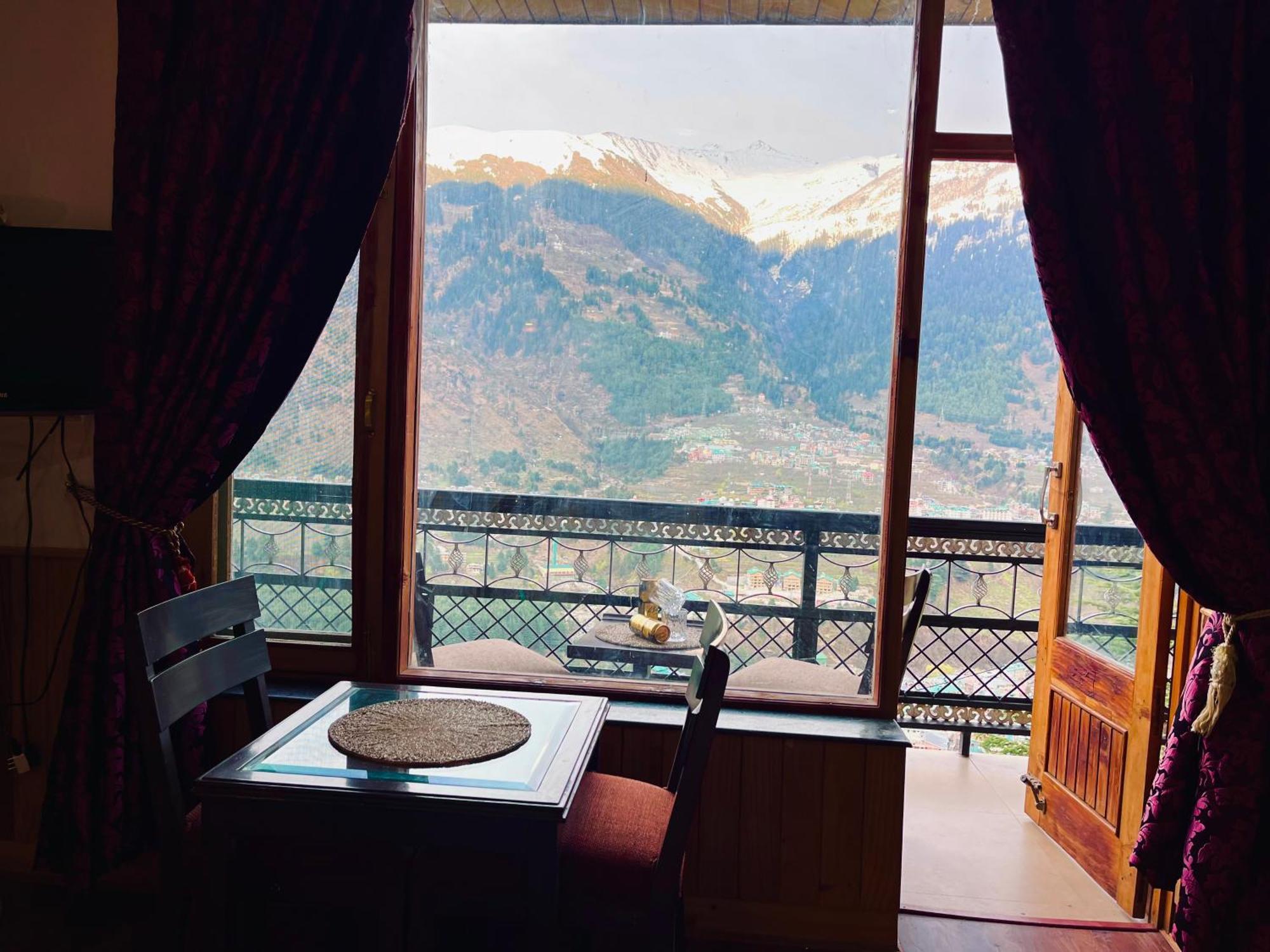 The Manu Emerald # Farmhouse # Top Selling Cottage In Manali # Peaceful Heritage Cozy Stay # Lawn With Bonfire # Most Awarded Bagian luar foto