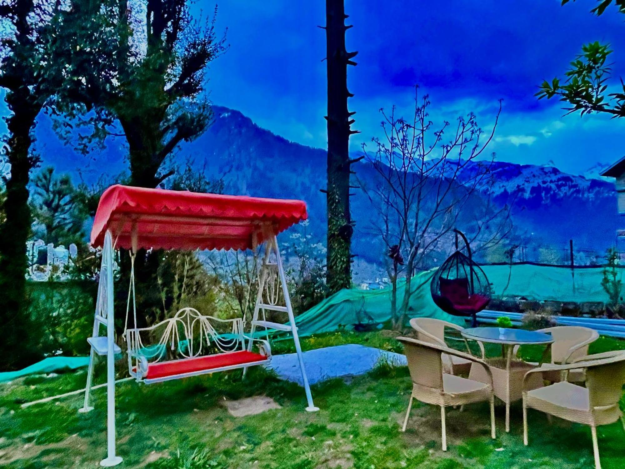 The Manu Emerald # Farmhouse # Top Selling Cottage In Manali # Peaceful Heritage Cozy Stay # Lawn With Bonfire # Most Awarded Bagian luar foto